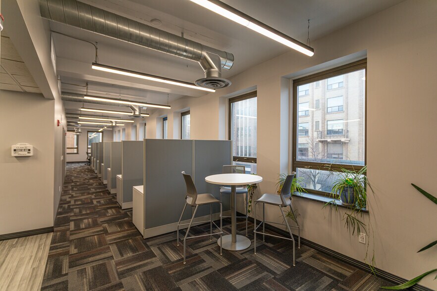 More Photos Of 21 3rd St N, Great Falls Loft Creative Space For Lease