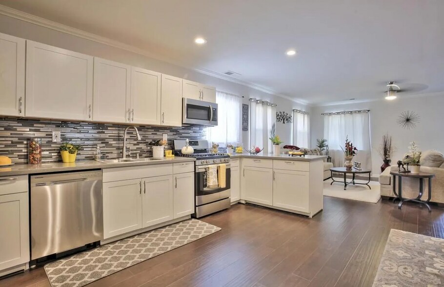 More Photos Of 1753 Church St, Oakland Specialty For Lease