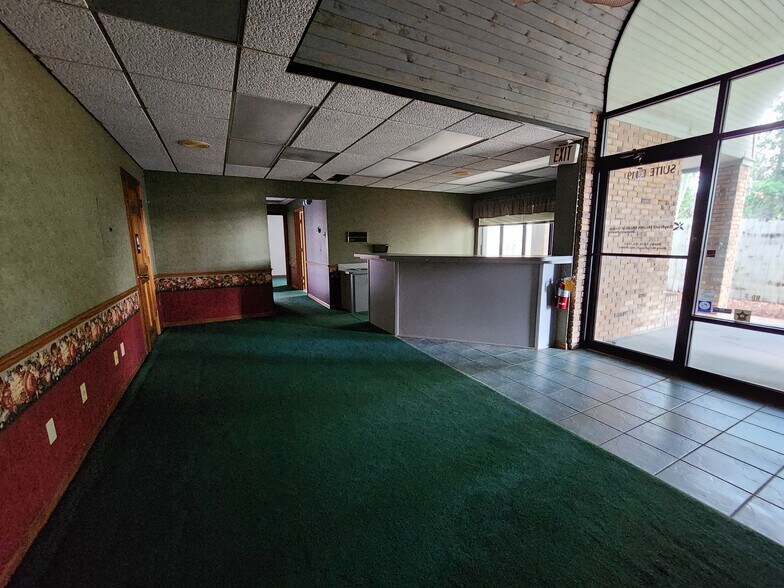 More Photos Of 5327 Commercial Way, Spring Hill Office For Sale