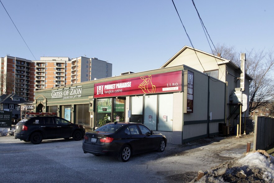 More Photos Of 7771-7775 Yonge St, Markham Storefront For Lease