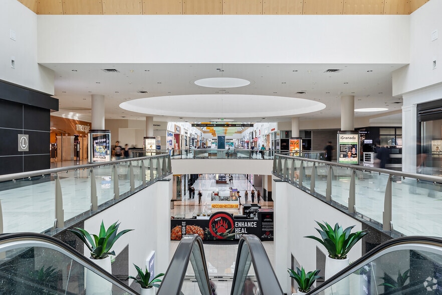 More Photos Of 9301 Tampa Ave, Northridge Unknown For Lease