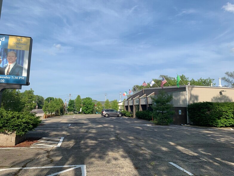 More Photos Of 1307 E Palatine Rd, Arlington Heights Religious Facility For Sale