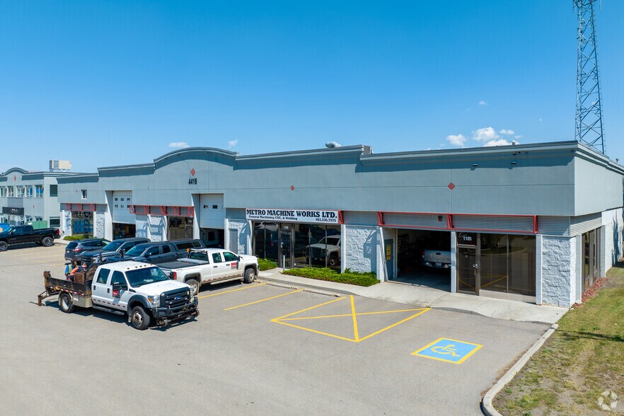 More Photos Of 4416 64th Ave SE, Calgary Warehouse For Lease