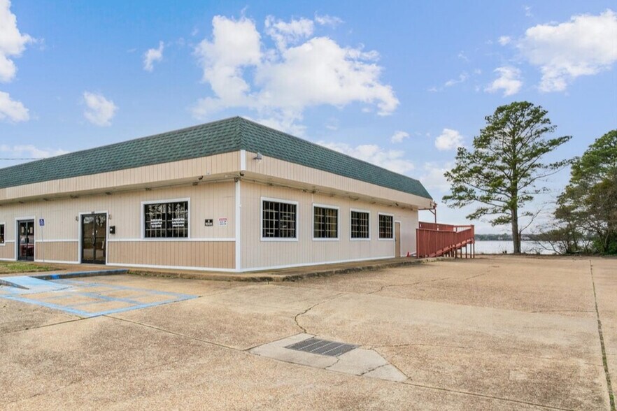 More Photos Of 1721 N King St, Hampton Daycare Center For Sale