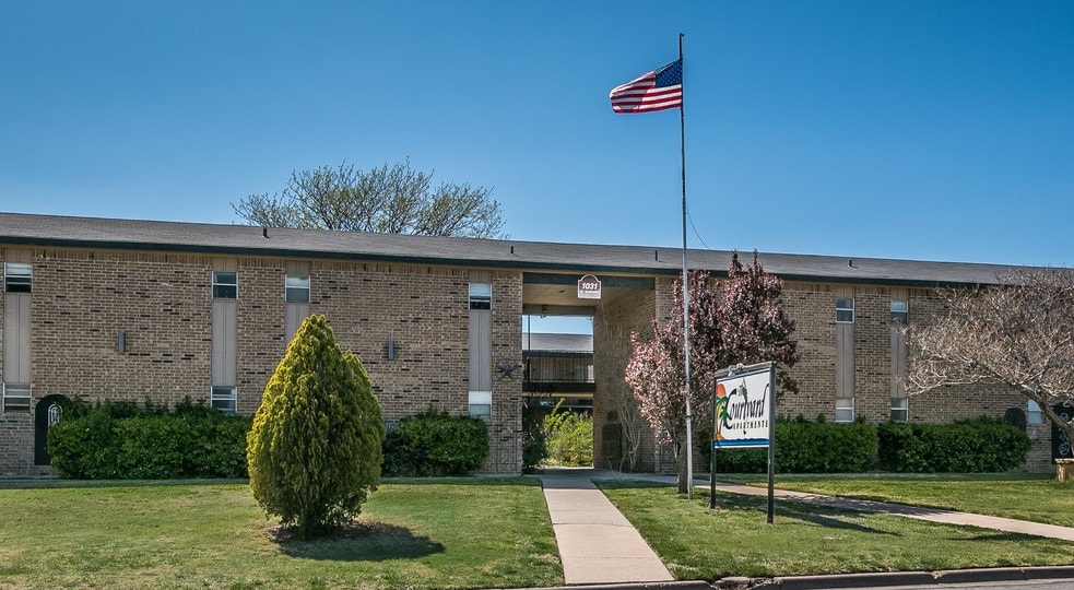 More Photos Of 1031 N Sumner St, Pampa Apartments For Sale