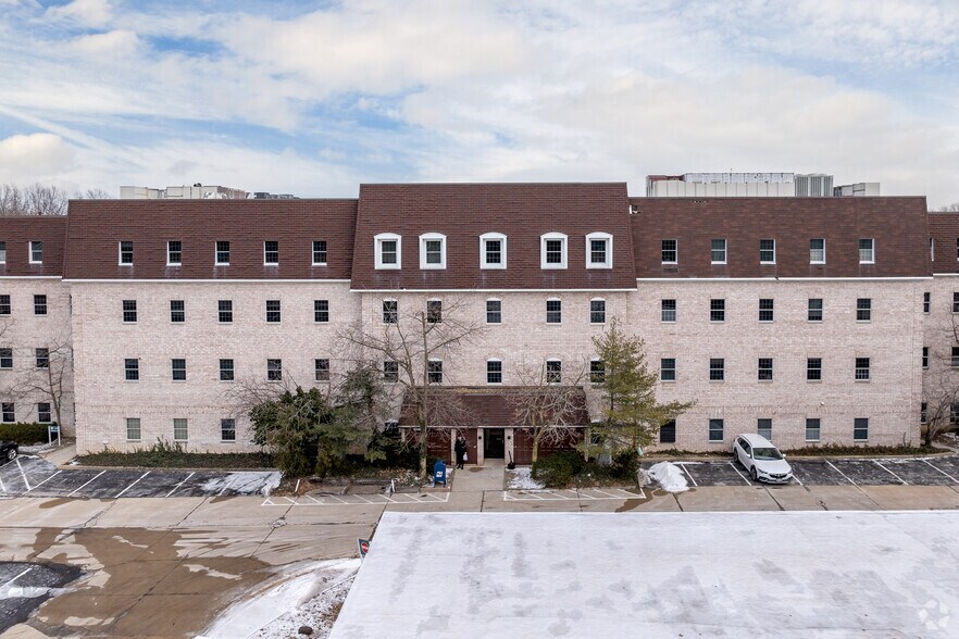 More Photos Of 24600 Center Ridge Rd, Westlake Unknown For Lease