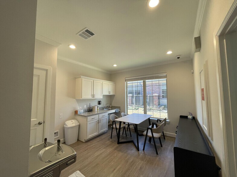 More Photos Of 8951 Collin McKinney Pky, McKinney Medical For Lease