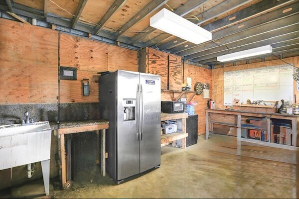 More Photos Of 3612 W Bloomington Rd, Champaign Truck Terminal For Sale