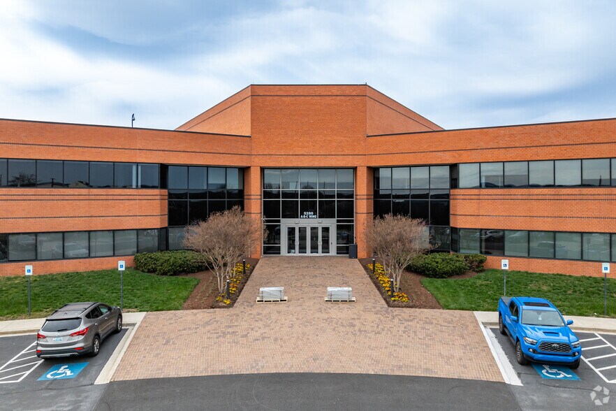 More Photos Of 5280 Corporate Dr, Frederick Office For Lease