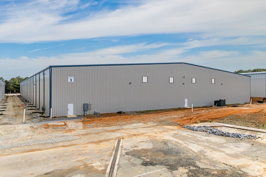 More Photos Of 3000 20th St NE, Cleveland Unknown For Lease