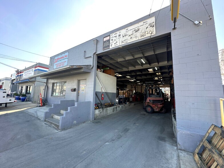 More Photos Of 518 Robert Ave, Santa Clara Service For Sale