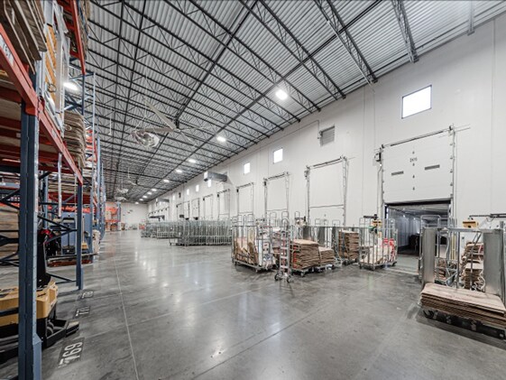 More Photos Of 15001 Foundation Ave, Evansville Distribution For Sale