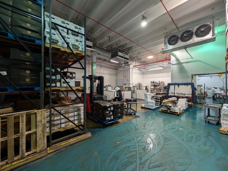 More Photos Of 730 N Great Southwest Pky, Arlington Refrigeration Cold Storage For Sale