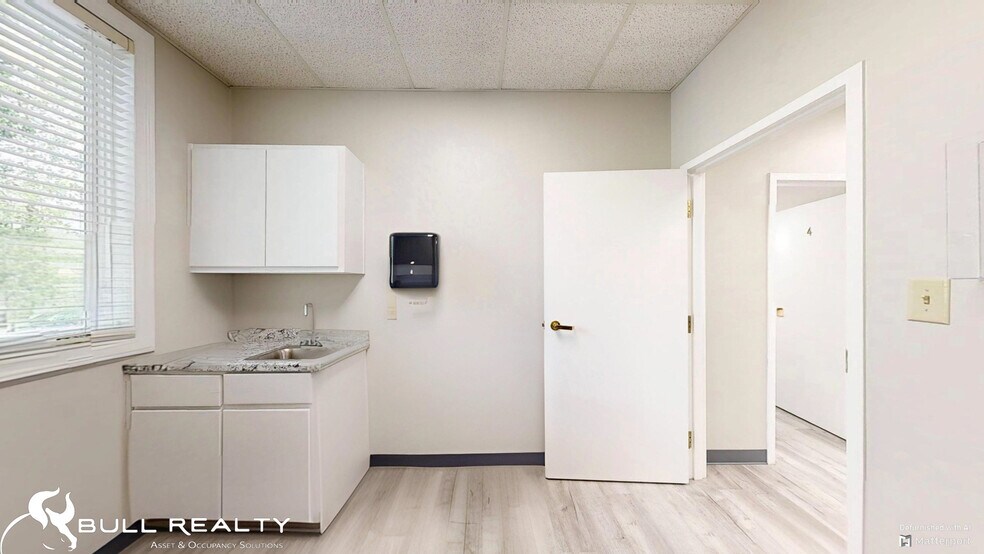 More Photos Of 2680 Lawrenceville Hwy, Decatur Medical For Lease