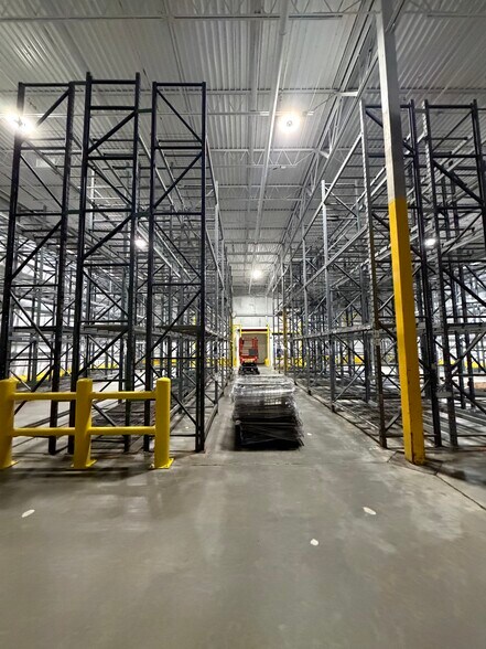 More Photos Of 6422 Harney Rd, Tampa Refrigeration Cold Storage For Lease