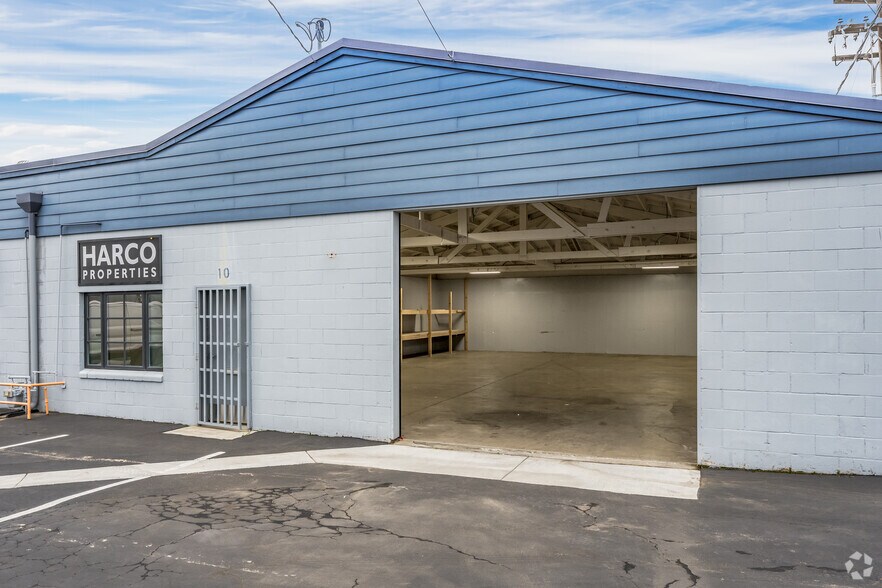 More Photos Of 7500 14th Ave, Sacramento Warehouse For Lease