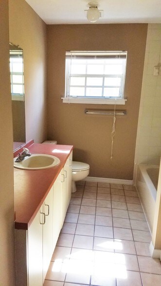 More Photos Of 128 Douglas Rd W, Oldsmar Apartments For Sale