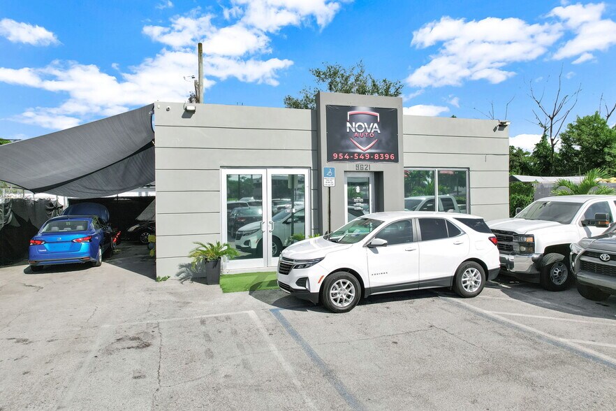 More Photos Of 9621 NW 27th Ave, Miami Office For Sale