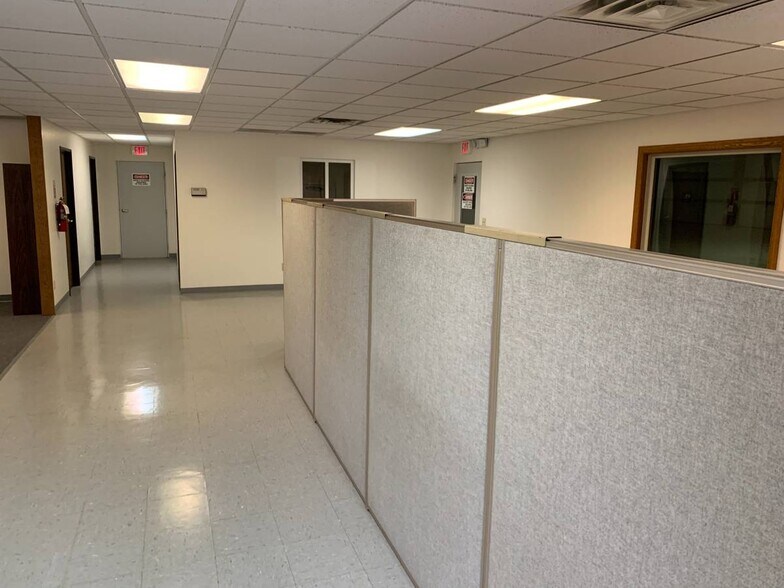 More Photos Of 115 S 84th Ave, Wausau Warehouse For Sale