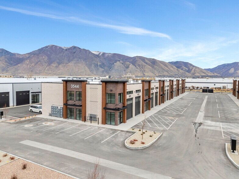 More Photos Of 3542 N Main St, Spanish Fork Warehouse For Lease