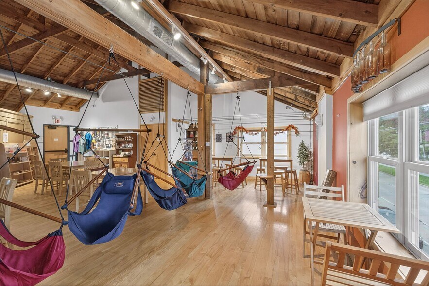 More Photos Of 1201 Water St, Stevens Point Storefront Retail Office For Sale