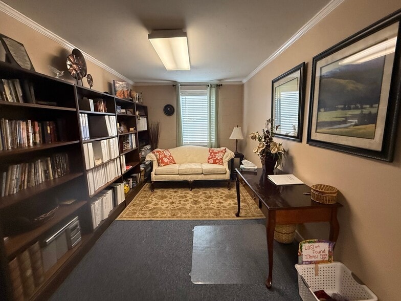 More Photos Of 914 Person St, Fayetteville Religious Facility For Lease