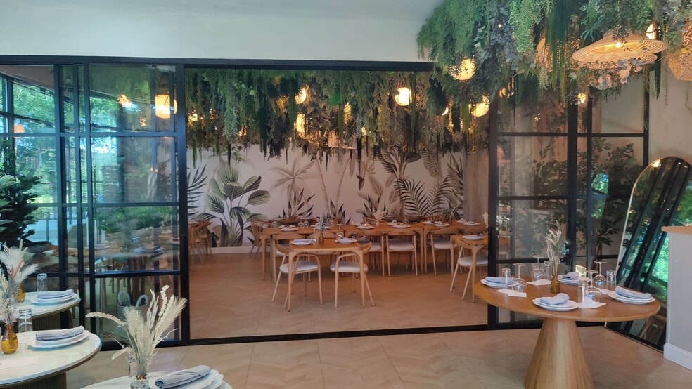 More Photos Of 560 Dutch Valley Rd NE, Atlanta Apartments For Sale