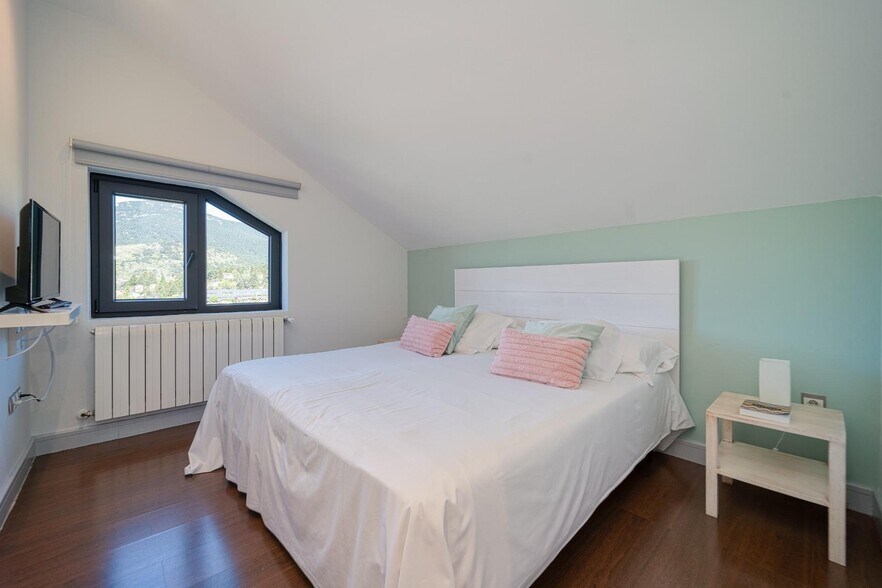 More Photos Of , Cercedilla Hotel For Sale