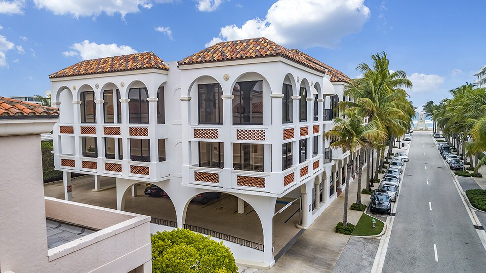 More Photos Of 125 Worth Ave, Palm Beach Office For Lease