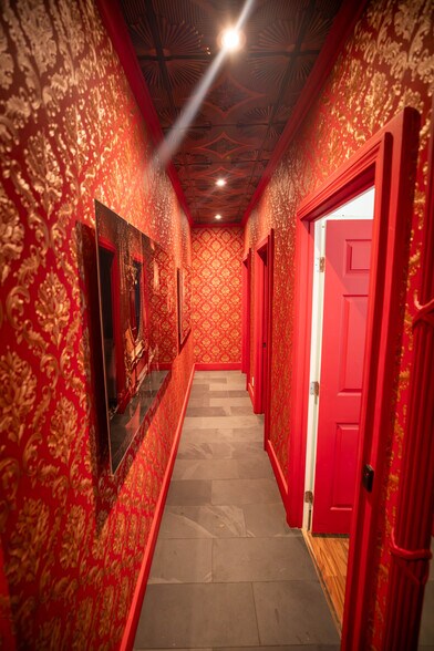 More Photos Of 829 Kapahulu Ave, Honolulu Restaurant For Sale