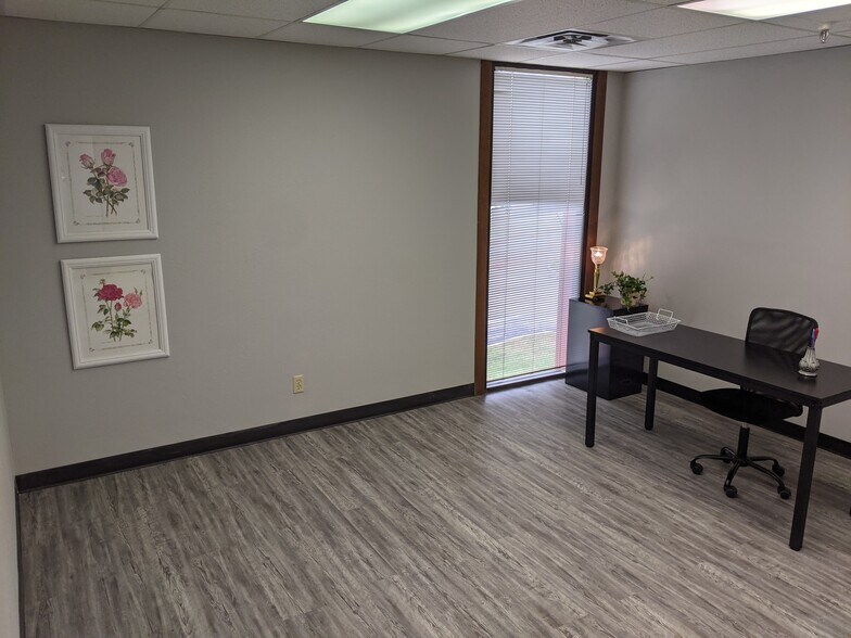 More Photos Of 800 NE 63rd St, Oklahoma City Loft Creative Space For Sale