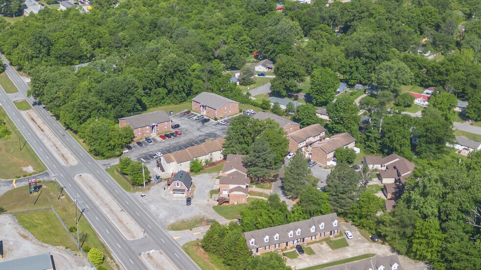 More Photos Of 162 Condor Ct, Clarksville Apartments For Sale
