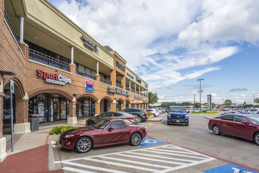 More Photos Of 6319-6333 E Mockingbird Ln, Dallas Unknown For Lease