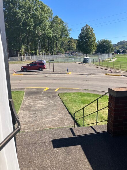 More Photos Of 1508 S 9th St, Ironton Lodge Meeting Hall For Sale