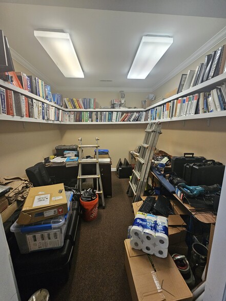 More Photos Of 316 W Millbrook Rd, Raleigh Office For Sale
