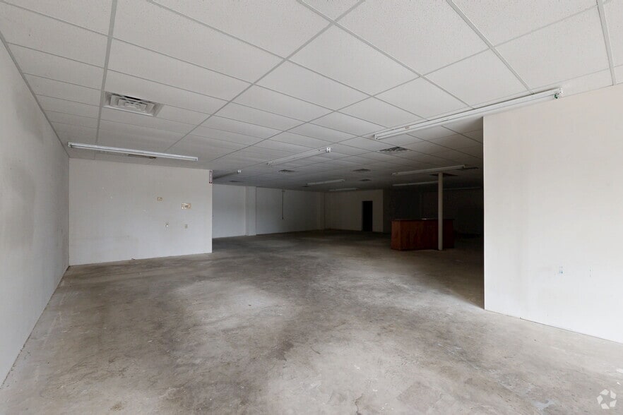 More Photos Of 25770 Interstate 45 North, Spring Storefront Retail Office For Sale
