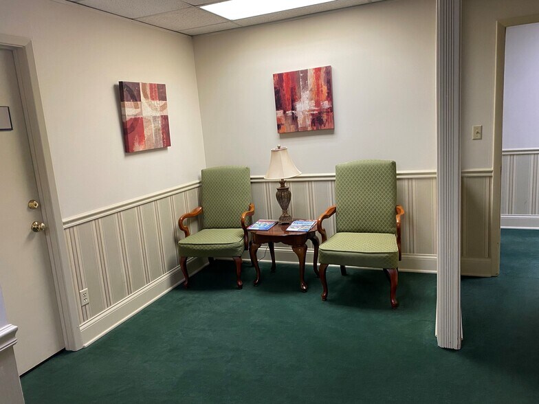 More Photos Of 3401 Norman Berry Dr, Atlanta Office For Lease