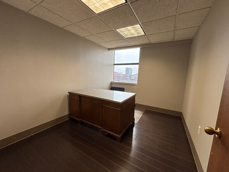More Photos Of 37 Franklin St, Buffalo Office For Sale