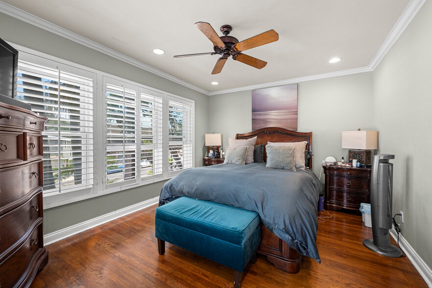 More Photos Of 112-20 E Redwood St, San Diego Apartments For Sale
