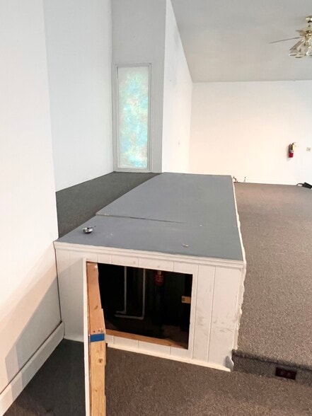 More Photos Of 703 N Main St, LaFayette Religious Facility For Sale