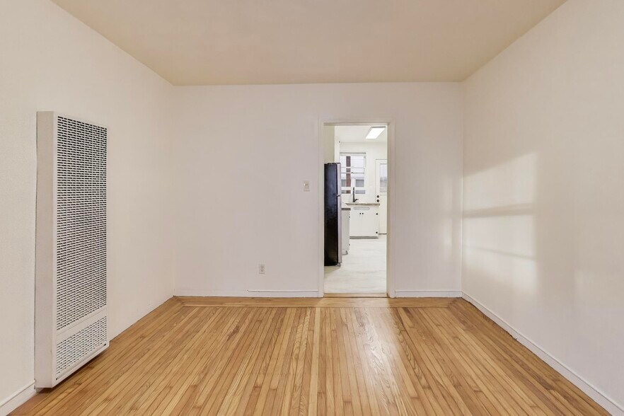 More Photos Of 33 Home Pl E, Oakland Apartments For Sale