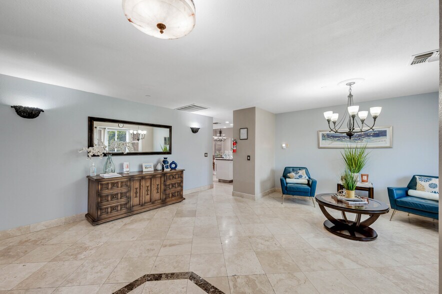 More Photos Of 12558 N 76th St, Scottsdale Assisted Living For Sale