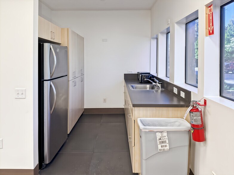 More Photos Of 3223 Blume Dr, Richmond Coworking Space