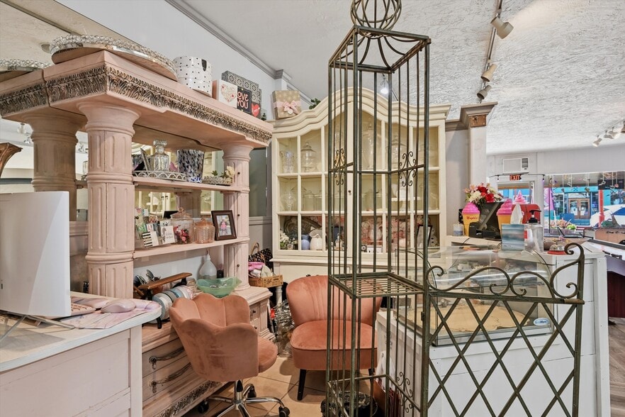 More Photos Of 3940 Main St, Kelseyville Storefront Retail Office For Sale