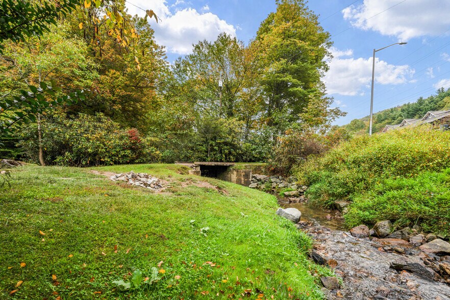 More Photos Of 1794 Hwy 105, Boone Land For Sale