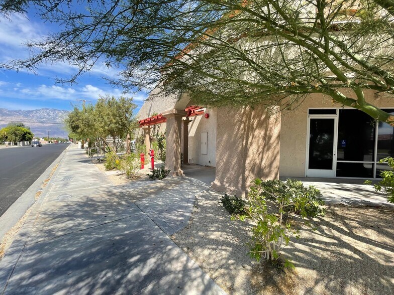 More Photos Of 32475 Date Palm Dr, Cathedral City Freestanding For Lease