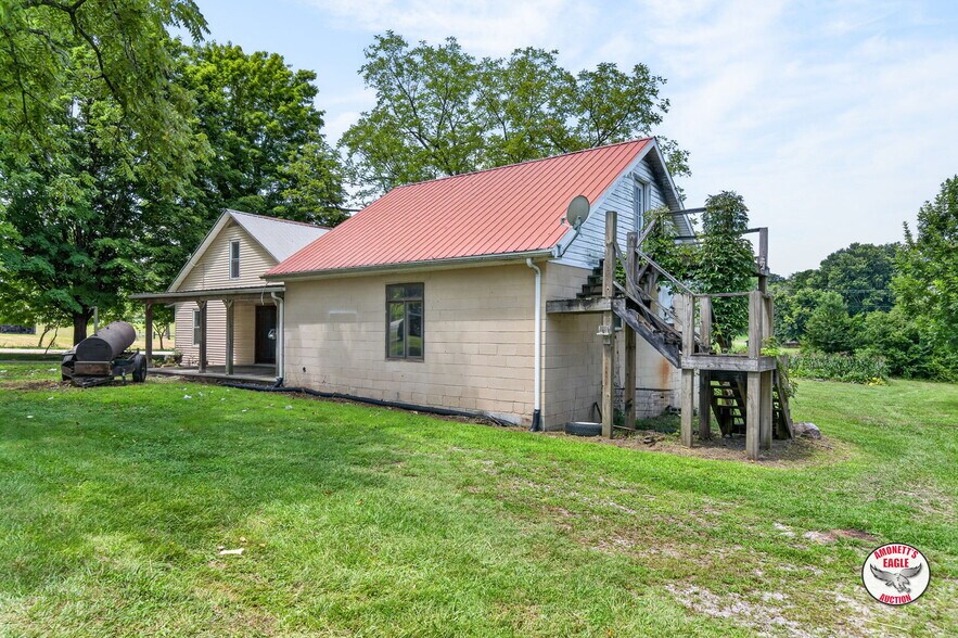 More Photos Of 2969 Moodyville Rd, Byrdstown General Retail For Sale