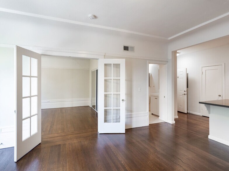 More Photos Of 1964-1966 Union St, San Francisco Apartments For Sale