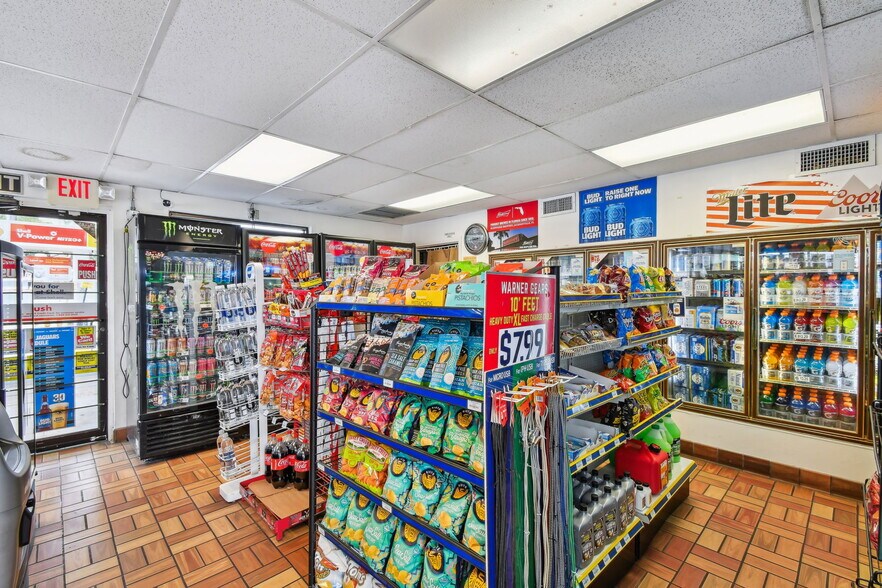 More Photos Of 2350 N Ponce De Leon Blvd, Saint Augustine Service Station For Sale