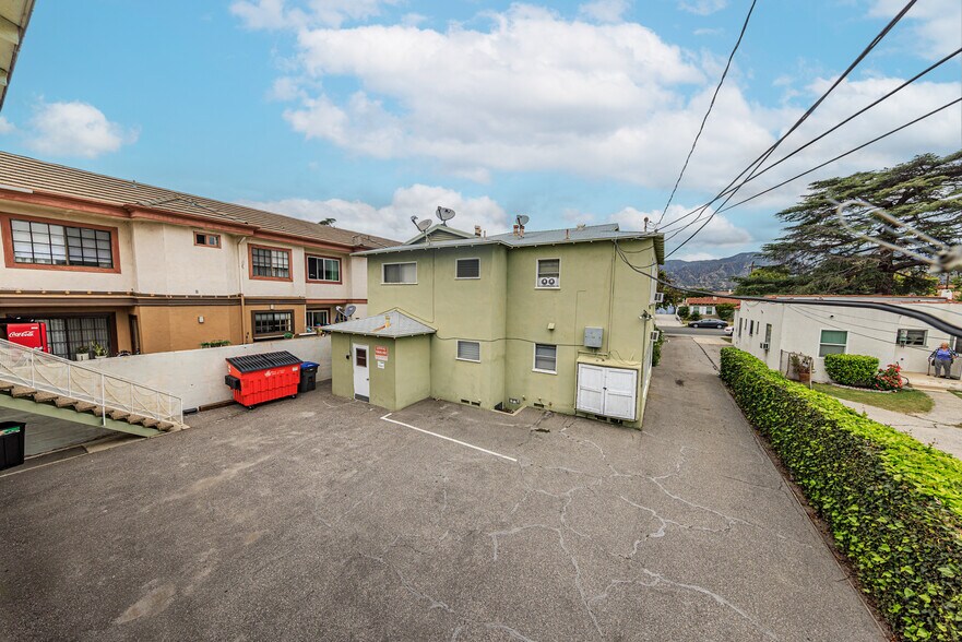 More Photos Of 650 W Wilson Ave, Glendale Apartments For Sale